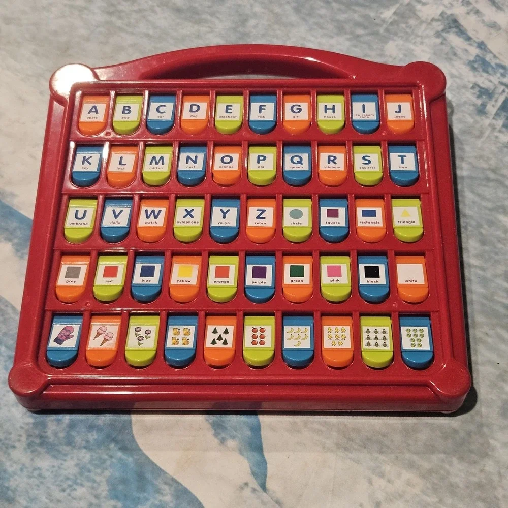Battat Hide & Seek Alphabet 50 Pop-Up Letter Picture Flaps Preschool Toy